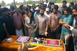 kunchacko boban Aniyathipraavu celebration  Aniyathipraavu @25 celebration  അനിയത്തിപ്രാവ് 25 വർഷത്തെ ആഘോഷം  കുഞ്ചാക്കോ ബോബൻ അനിയത്തിപ്രാവ്  അനിയത്തിപ്രാവിലെ സ്‌പ്ലെണ്ടർ ബൈക്ക്  aniyathipravu splendor bike  ന്നാ താൻ കേസ് കൊട്  kunchacko boban Aniyathipraavu 25 years celebration