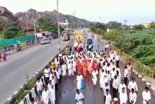 Koppal Sri Gavisiddeshwara swamiji padayatre