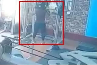 A woman collapsed and died at workout time in Gym at Bengaluru : CCTV VIDEO