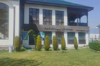 Srinagar's landmark bookstore inside Dal Lake closed by administration