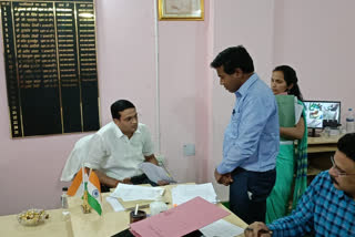 dc-inspected-bedo-block-and-circle-office-in-ranchi