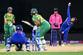 Women World Cup  IND W vs SA W  ICC Women's World CUP  Sports News in Hindi  Cricket News  Women Cricket  India vs South Africa