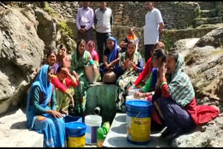 drinking-water-crisis-in-dozens-of-villages-of-srinagar-due-to-railway-tunnel-construction