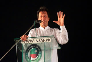 Imran Khan calls today's rally in Islamabad 'battle for Pakistan' amid fluid political situation