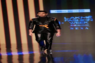 aap-leader-raghav-chadha-turns-showstopper-at-lakme-fashion-week