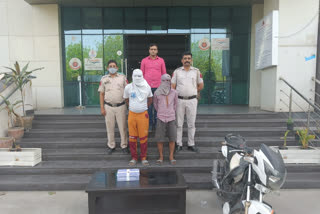 dwarka-north-police-arrested-two-notorious-crooks-in-delhi