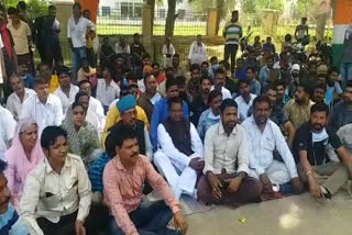 protest after septic tank accident in bikaner