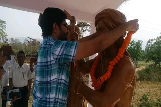 martyrdom-ceremony-of-nilambar-pitamber-in-latehar