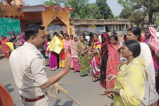 Poshan sakhi protest in dumka