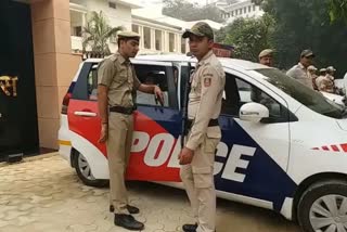 बदल जाएगी दिल्ली पुलिस की दशकों पुरानी वर्दी