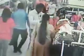 Husband and wife accused of theft in Raipur mall