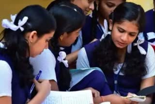 SSLC exam starts tomorrow  Kerala SSLC exam 2022  എസ്.എസ്.എല്‍.സി പരീക്ഷക്ക് തുടക്കം  എസ്.എസ്.എല്‍.സി പരീക്ഷ നാളെ ആരംഭിക്കും  ഏറ്റവും കൂടുതല്‍ വിദ്യാര്‍ഥികള്‍ എസ്.എസ്.എല്‍.സി പരീക്ഷ എഴുതുന്നു