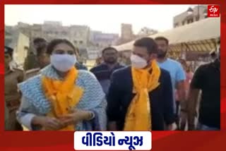 Sara ali Khan Dwarka Visit: 'ચકાચક ગર્લ' સારા અલી ખાને ભગવાન દ્વારકાધીશના કર્યા દર્શન