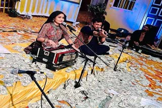 Gujarati Folk singer Geeta ben rabari