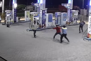 Miscreants attack on petrol pump employees in Jaipur