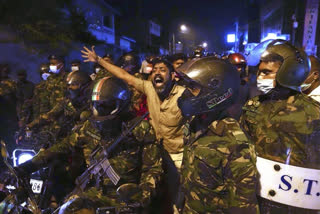 Sri Lanka crisis worsens  protest outside President's residence turns violent  Sri Lanka crisis  inflation  massive protests  President Rajapaksa  Colombo  Sri Lankan President Gotabaya Rajapaksa