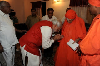 Prime Minister Narendra Modi paid homage to the late Shivakumara Swami