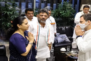 Karnataka Congress leader Rahul Gandhi on Thursday visited the residence of late actor Puneeth Rajkumar here and paid tribute to the late Kannada superstar