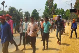villagers protest in Narayanpur