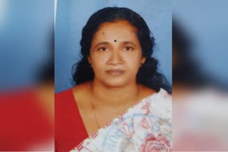 HOUSE WIFE FOUND DEAD BURNED  ആലപ്പുഴയിൽ കാണാതായ വീട്ടമ്മയെ കത്തിക്കരിഞ്ഞ നിലയിൽ കണ്ടെത്തി  കാണാതായ വീട്ടമ്മയെ കത്തിക്കരിഞ്ഞ നിലയിൽ കണ്ടെത്തി  വീട്ടമ്മയെ കത്തിക്കരിഞ്ഞ നിലയിൽ കണ്ടെത്തി  പുന്നപ്രയിൽ കാണാതായ വീട്ടമ്മ മരിച്ച നിലയിൽ  കാണാതായ ജെസി ജോസിനെ കത്തിക്കരിഞ്ഞ നിലയിൽ കണ്ടെത്തി  JESSI JOSE FOUND DEAD BURNED