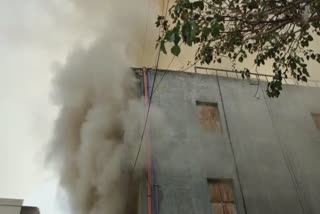 Fire in Ahmedabad : મેમ્કો બ્રિજ નીચે પ્લાયવુડની ફેકટરીમાં ભીષણ આગ, 19 ફાયર ગાડી દોડી ગઇ
