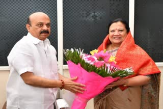 central-minister-darshana-jardosha-visits-cm-basavaraj-bommai