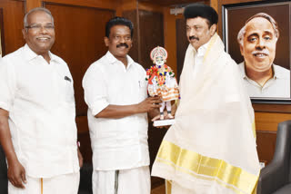 Minister K Radhakrishnan called on MK Stalin  എം.കെ സ്റ്റാലിനുമായി കൂടിക്കാഴ്‌ച നടത്തി മന്ത്രി കെ രാധാകൃഷ്‌ണൻ  എം.കെ സ്റ്റാലിനെ പാർട്ടി കോണ്‍ഗ്രസിന് ക്ഷണിച്ച് കെ രാധാകൃഷ്‌ണൻ