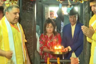 Nepal PM offers prayer at Pashupatinath temple in Varanasi