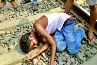 drinker stopped bihar sampark kranti express in Darbhanga