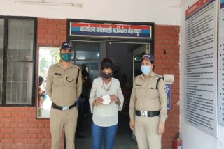 woman-smack-smuggler-arrested-in-rishikesh