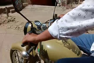 Modified Royal Enfield Bullet which gives 80 km mileage  Royal Enfield Bullet which gives 80 km mileage  Royal Enfield Bullet mileage  റോയല്‍ എന്‍ഫീല്‍ഡ് ബുള്ളറ്റിന്‍റെ മൈലേജ്  ബുള്ളറ്റുകളിലെ താരം  ഡീസല്‍ ബുള്ളറ്റിന്‍റെ മൈലേജ്