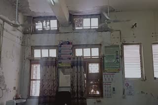 Government Hospital in Surendranagar: ડોકટરની હડતાલને પગલે મૃતદેહને રઝળવાનો વારો આવ્યો