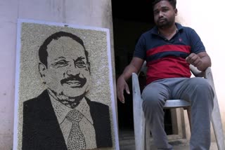 Nishant has created a Yusufali picture out of 1.5 lakh matchstick  Yusufali picture by using 1.5 lakh matchstick created by nishanth from idukki  Thookkupalam nishanth created Yusufali picture by using matchstick  ഒന്നര ലക്ഷം തീപ്പെട്ടിക്കൊള്ളികളിൽ ഒരു യൂസഫലി ചിത്രം  തീപ്പെട്ടിക്കൊള്ളി കൊണ്ട് യൂസഫലി ചിത്രം ഒരുക്കി നിശാന്ത്  എംഎ യൂസഫലി ചിത്രം തീപ്പെട്ടിക്കൊള്ളികളിൽ  ഇടുക്കി തൂക്കുപാലം സ്വദേശി നിശാന്ത് ചിത്രരചന