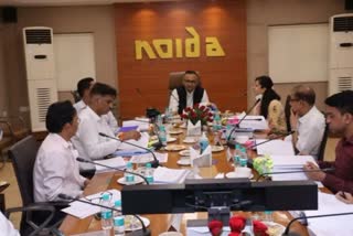 noida update news in hindi  noida authority budget  noida authority board meeting  noida authority passed budget for 2022-23  नोएडा की ताजा खबर  नोएडा प्राधिकरण की बोर्ड बैठक  नोएडा प्राधिकरण की बठक में बजट पास  नोएडा प्राधिकरण का बजट 2022-23