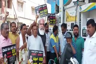 congress holds protest against fuel price hike