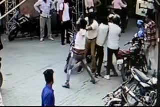 alleged-video-of-beating-of-bjp-leader-in-rudrapur-goes-viral