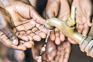 Children Affected By Drinking Contaminated Water: آلودہ پانی پینے سے درجنوں بچوں کی طبیعت بگڑی