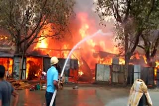 lakadganj Nagpur fire broke out wood cutting factory