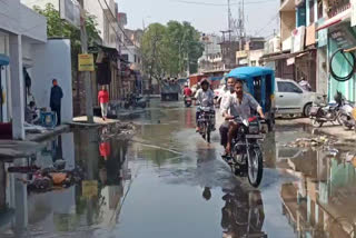 dirty water on haridwar roads