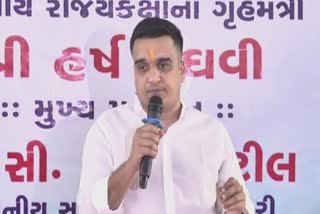 Harsh Sanghvi Knock to Police Officers : સુરતમાં પ્રેરણા કેન્દ્ર કાર્યક્રમમાં ગૃહપ્રધાને ઉચ્ચ અધિકારીઓને આપી ચીમકી, શું કહ્યું જાણો