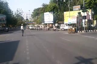 Police patrolling on road of Ranchi