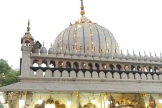 Iftar feast at Dargah of Hazrat Nizamuddin Auliya