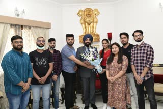 mbbs-students-who-returned-from-ukraine-met-the-governor