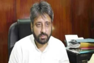 am Aadmi Party, MLA, Amanatullah Khan was rushed to hospital after he suffered a minor heart attack