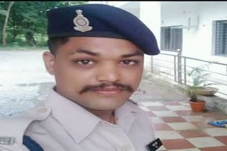 constable committed suicide by hanging