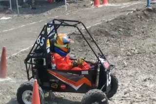 Girls gang rock in Baha India Car Race