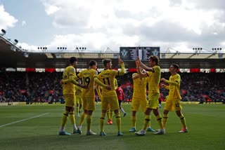 english premier league 2022  epl match results  Chelsea vs Southampton  arsenal vs brighton  tottenham vs aston villa  leeds united vs watford  പ്രീമിയർ ലീഗിൽ ചെല്‍സിയുടെ ഗോളടിമേളം  ഹാട്രിക്കുമായി സൺ, സ്‌പേർസിന് ജയം  ആഴ്‌സണലിനെ ഞെട്ടിച്ച് ബ്രൈറ്റൺ;  ലീഡ്‌സിന് ആശ്വാസം;  Chelsea beat southampton  tottenham defeated aston villa