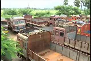 Power cuts effects on Saluru Lorry Industry