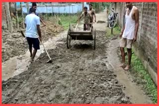 road-making-by-public-in-tamulpur