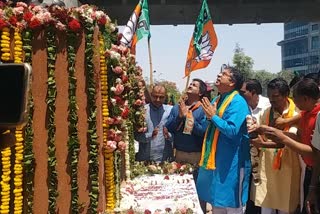 Satish Poonia paid tribute to Mahatma Jyotiba Phule